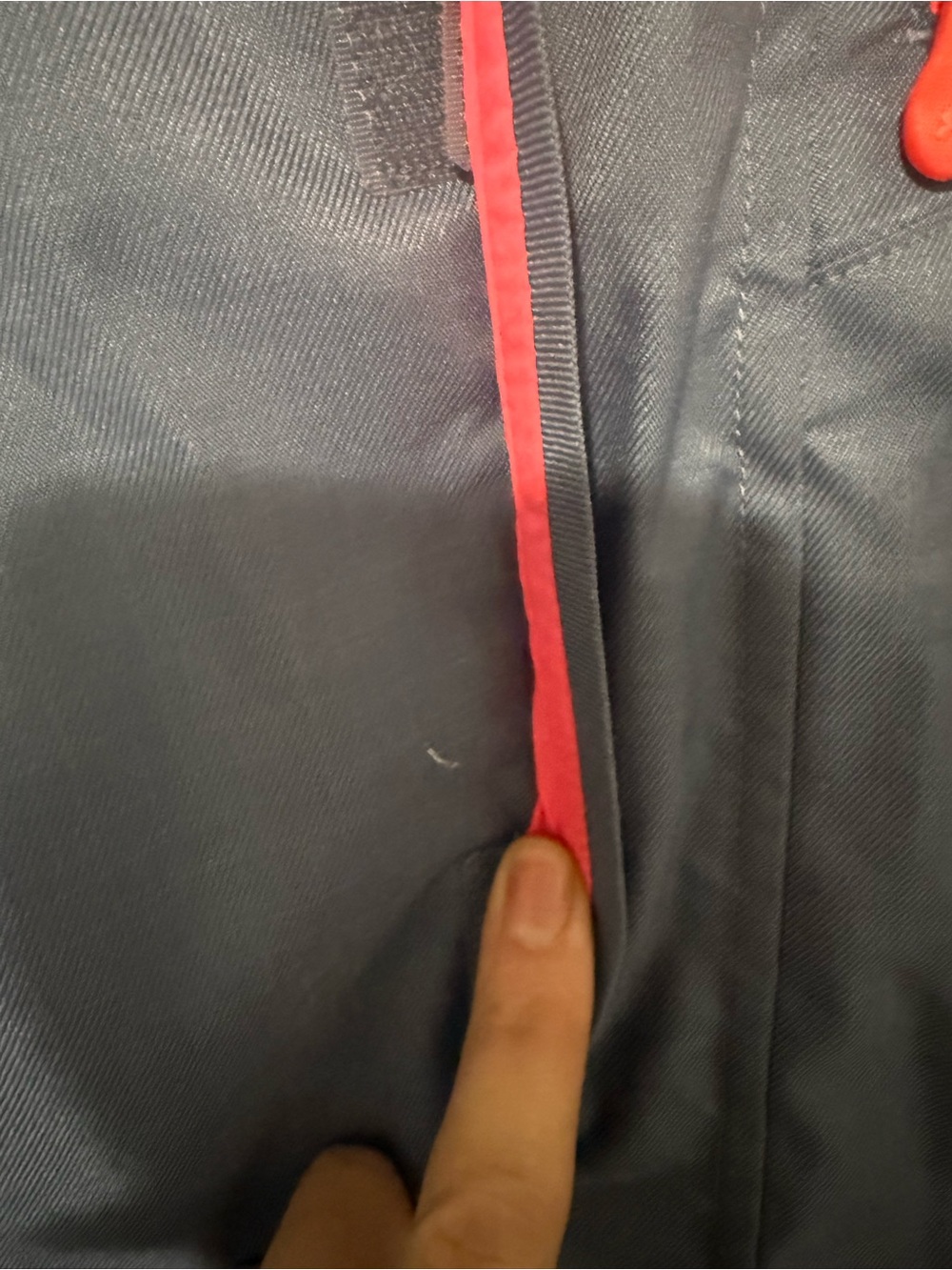 93. Under Armour Coldgear Infrared Navy Jacket- Kids Raincoat Medium - Picture 3 of 11